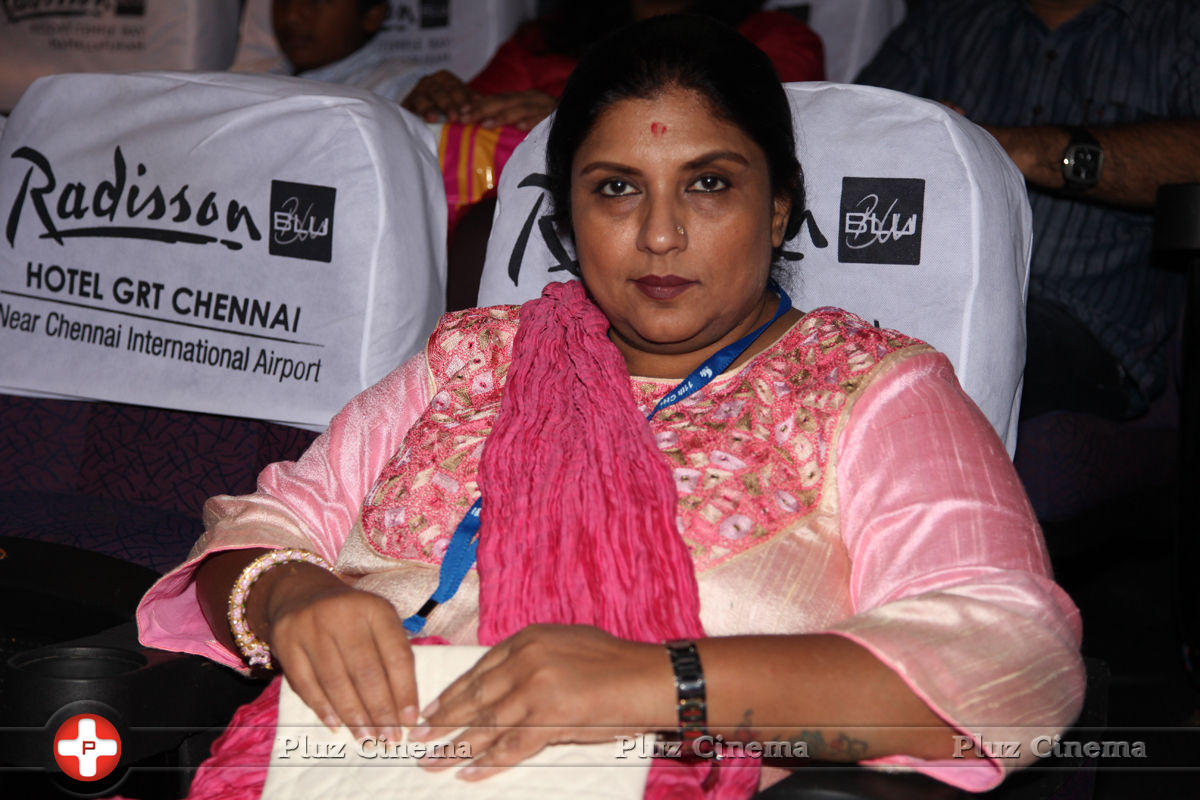 Sripriya Rajkumar - Red Carpet in INOX at CIFF 2013 Stills | Picture 676089