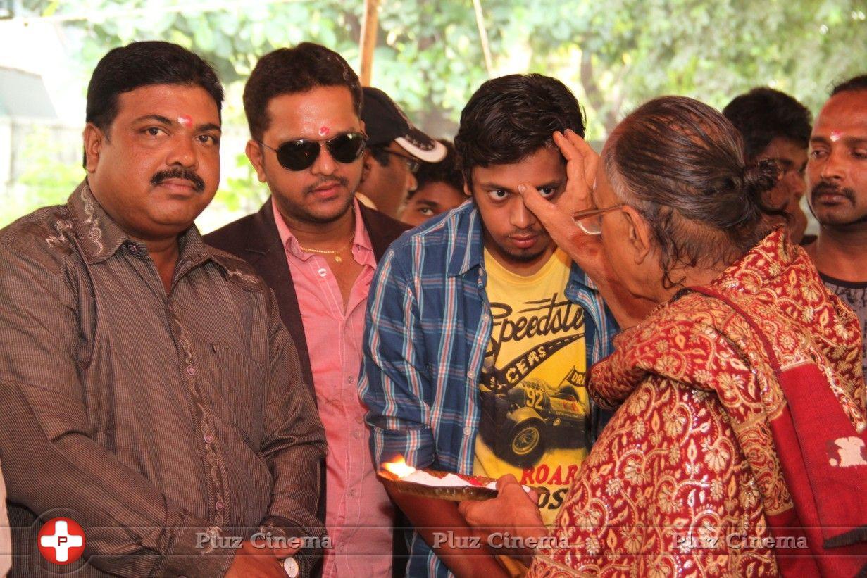 Naalu Perum Romba Nallavanga Movie Song Recording Pooja Stills | Picture 639945