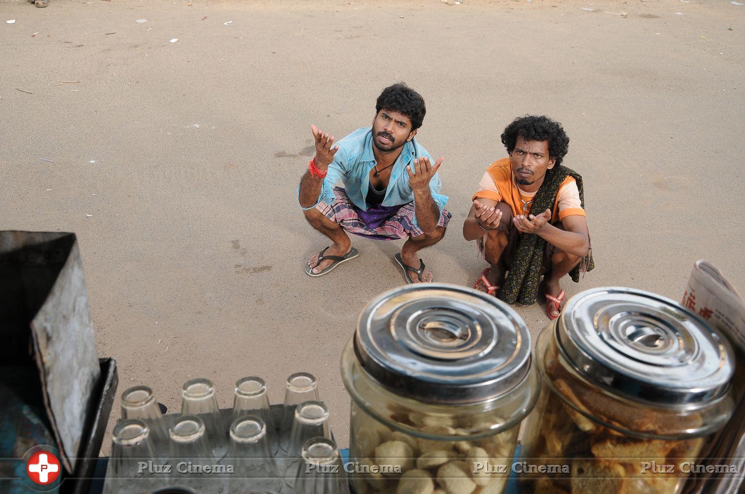 Pongadi Neengalum Unga Kaadhalum Movie Stills | Picture 646871