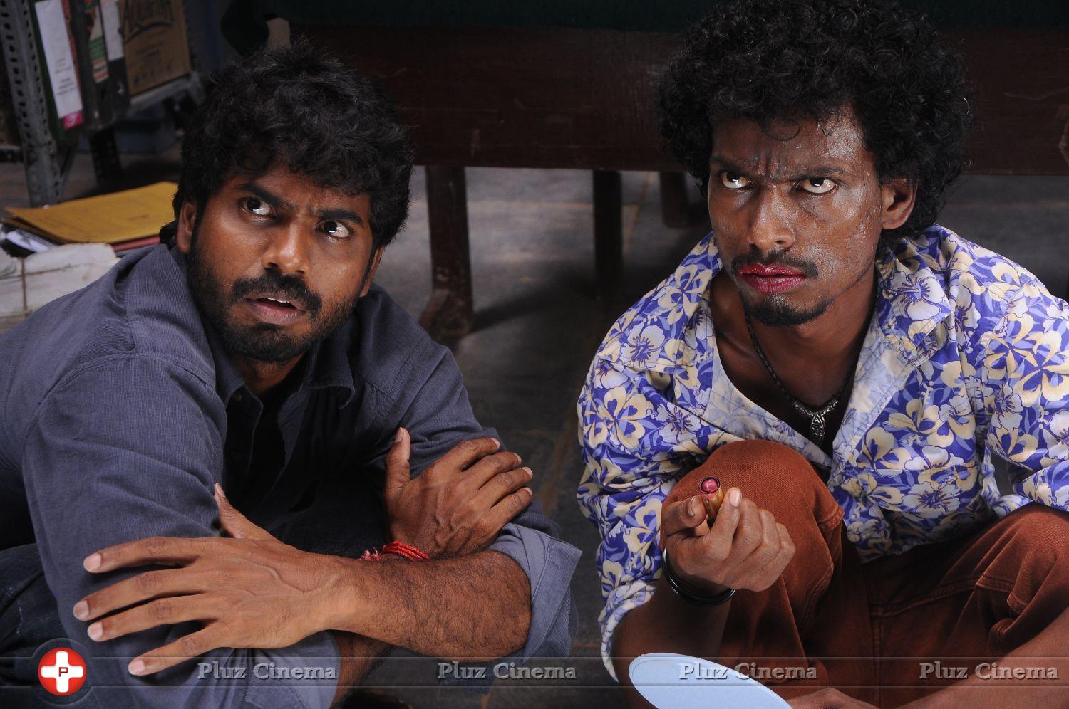 Pongadi Neengalum Unga Kaadhalum Movie Stills | Picture 646879