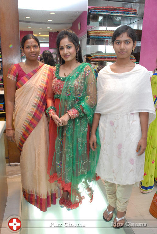 Sreeja Fashions Madhavi Latha South Silk Festival Launching Banjarahills Road No 12 Photos | Picture 595308