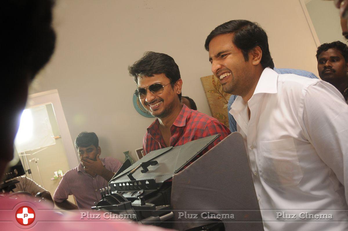 Vanakkam Chennai Movie New Working Stills | Picture 594639