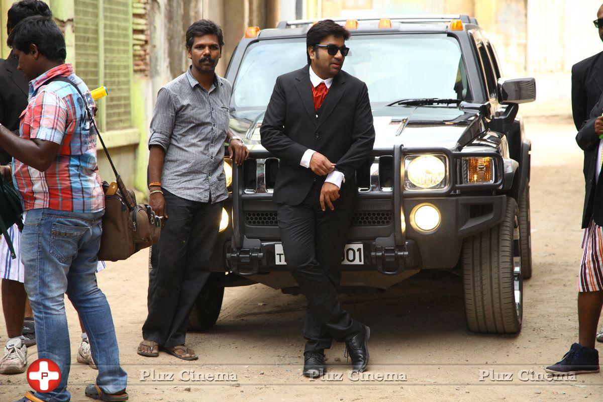 Vanakkam Chennai Movie New Working Stills | Picture 594651