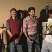 Santhanam Sings in Nambiar Movie Stills | Picture 595948