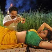 Kanniyum Kaalaiyum Sema Kadhal Movie Stills | Picture 619968