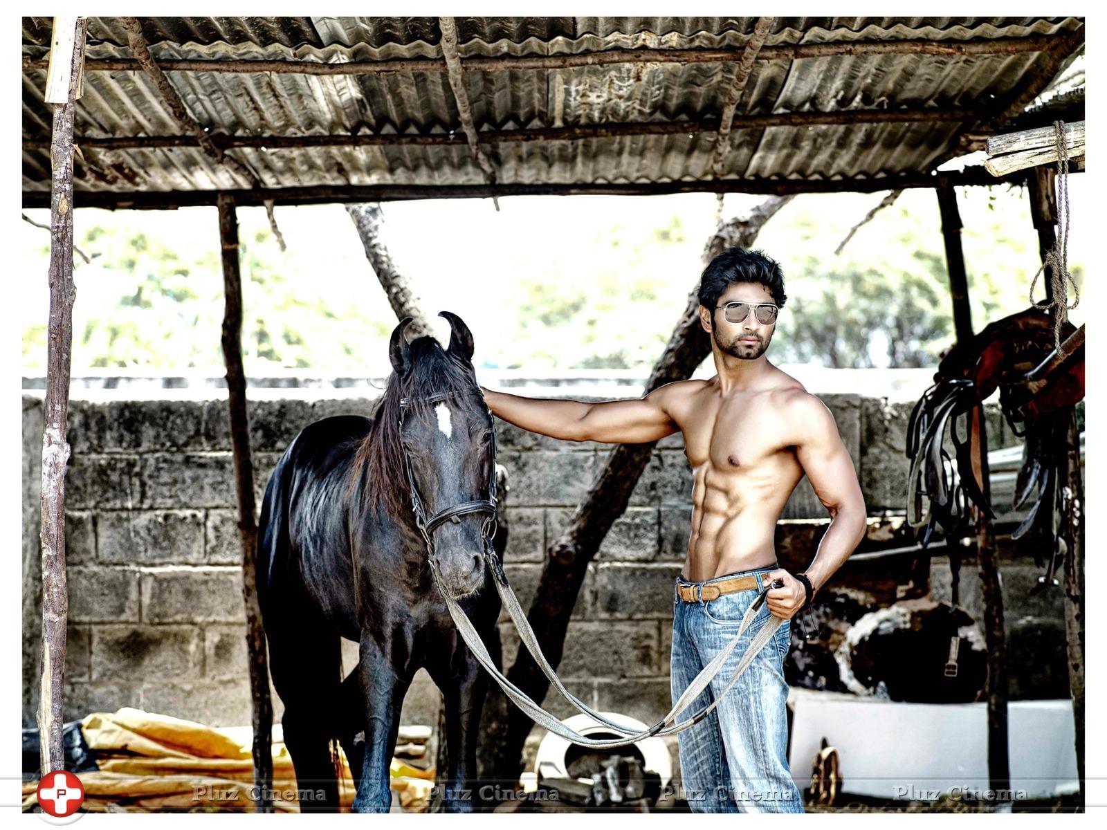 Atharva Six Pack Body Photos | Picture 786722