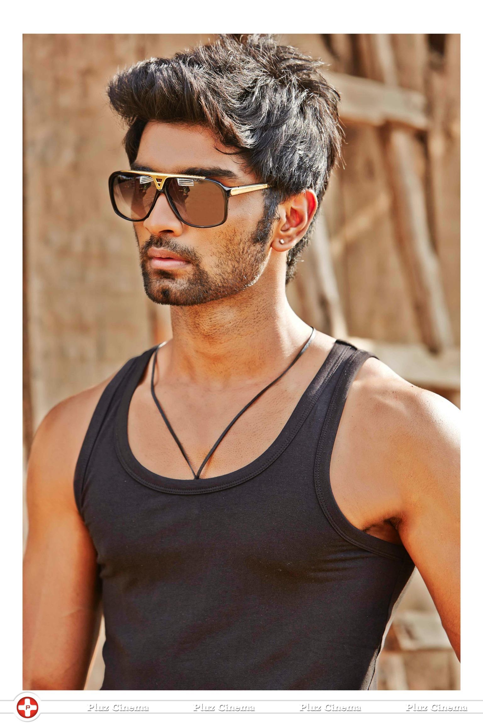 Atharva Six Pack Body Photos | Picture 786724