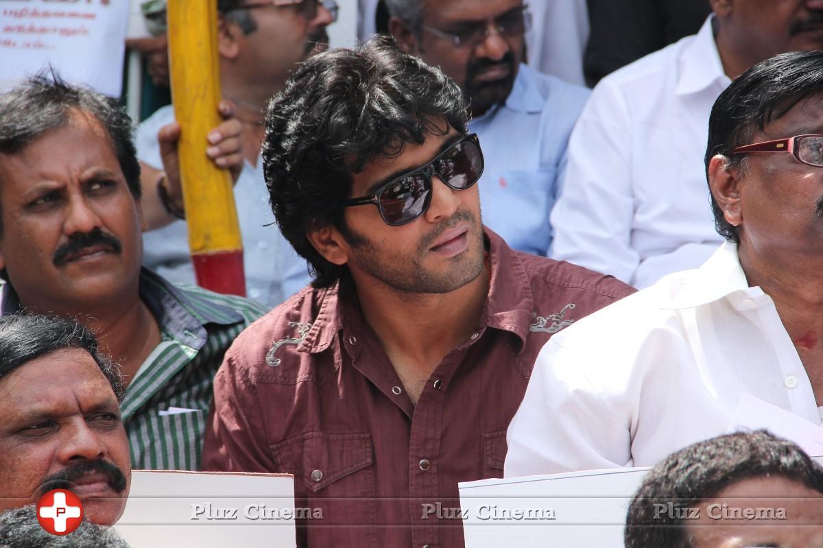 Vinay - Tamil Directors Union and Producers Council Protest Outside Sri Lankan High Commission Stills | Picture 789211