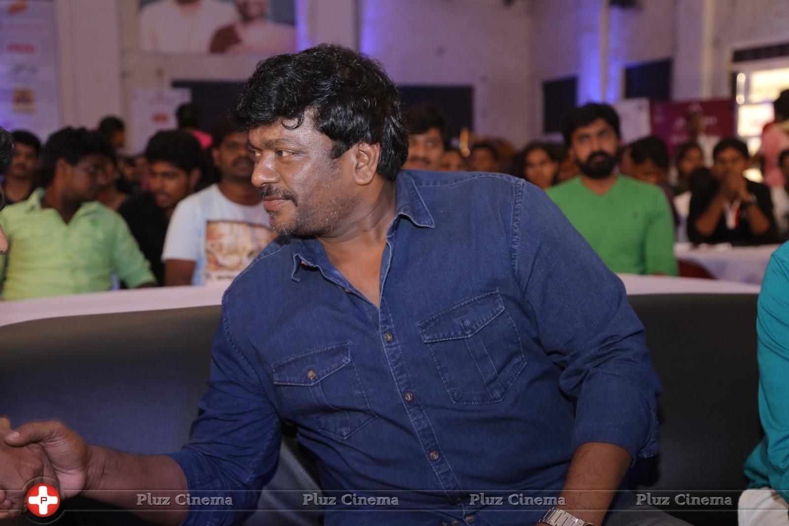 R. Parthiepan - Parthiban and Young Generation took a pledge against Piracy CDs Stills | Picture 795925