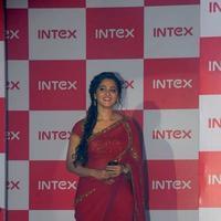 Anushka Shetty - Anushka Launches INTEX Aqua Smartphone Photos | Picture 801567