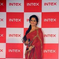 Anushka Shetty - Anushka Launches INTEX Aqua Smartphone Photos | Picture 801579