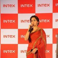 Anushka Shetty - Anushka Launches INTEX Aqua Smartphone Photos | Picture 801584