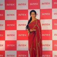 Anushka Shetty - Anushka Launches INTEX Aqua Smartphone Photos | Picture 801625