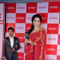 Anushka Shetty - Anushka Launches INTEX Aqua Smartphone Photos | Picture 801638