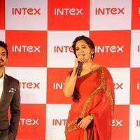 Anushka Shetty - Anushka Launches INTEX Aqua Smartphone Photos | Picture 801642