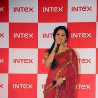 Anushka Shetty - Anushka Launches INTEX Aqua Smartphone Photos | Picture 801667