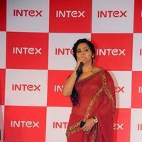 Anushka Shetty - Anushka Launches INTEX Aqua Smartphone Photos | Picture 801684