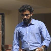 Dinesh Ravi - Tamilukku En Ondrai Aluthavum Movie Photos