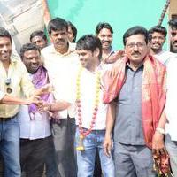 Vijay fans celebrating Jilla movie for his 80 feet cut out at Chennai Photos | Picture 694062