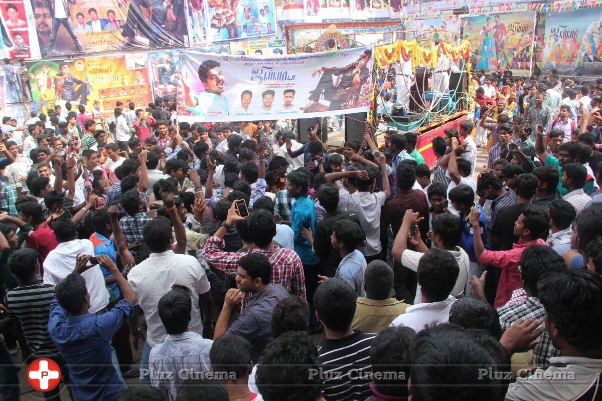 Vijay Fans Celebrating Jilla Movie first day Photos | Picture 695393