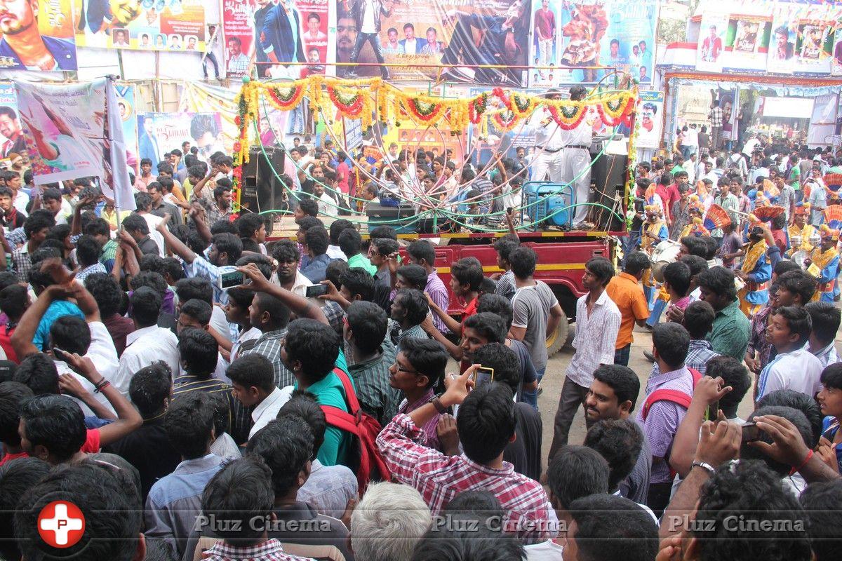 Vijay Fans Celebrating Jilla Movie first day Photos | Picture 695396