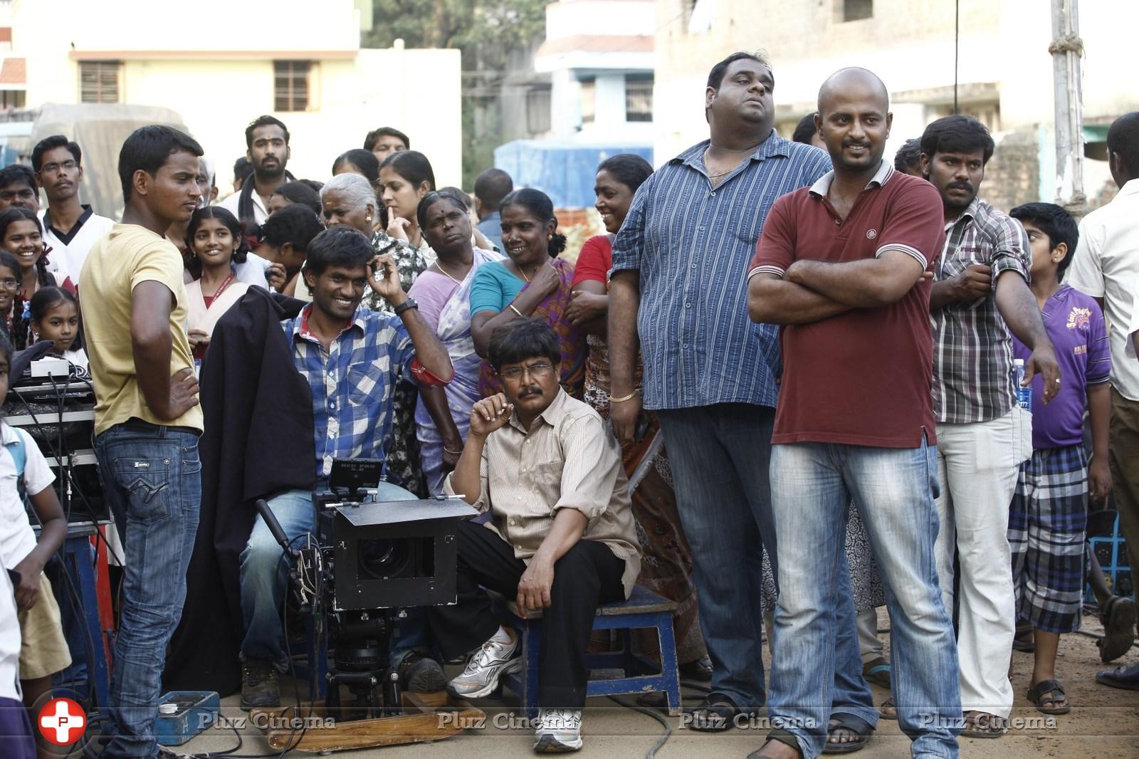 Nalanum Nandhiniyum Movie Working Stills | Picture 774664