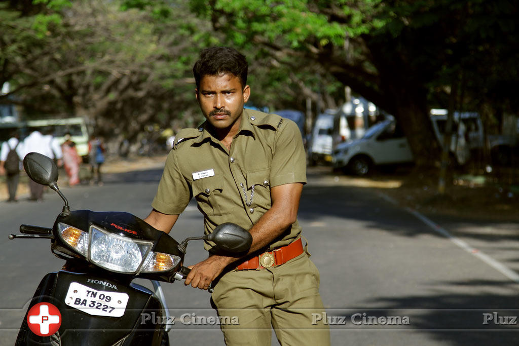 Dinesh Ravi - Thirudan Police Movie Pictures | Picture 775061