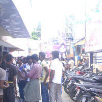 Fans Celebrates Velaiyilla Pattathari Release Photos | Picture 779924