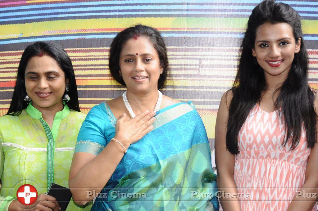 Nerungi Vaa Muthamidaathe Movie Team Interview Stills | Picture 782789