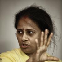 Lakshmi Ramakrishnan - Nerungi Vaa Muthamidaathe Movie Working Photos | Picture 782720