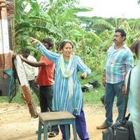 Nerungi Vaa Muthamidaathe Movie Working Photos | Picture 782722