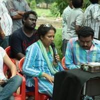 Nerungi Vaa Muthamidaathe Movie Working Photos | Picture 782723