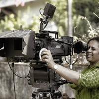 Lakshmi Ramakrishnan - Nerungi Vaa Muthamidaathe Movie Working Photos | Picture 782726