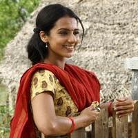 Sruthi Hariharan - Nerungi Vaa Muthamidathe Movie Stills | Picture 782665