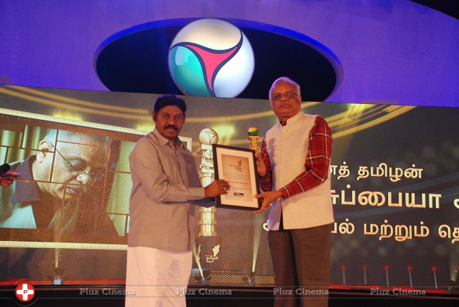 Puthiyathalaimurai Tamilan Awards 2014 Photos | Picture 783989