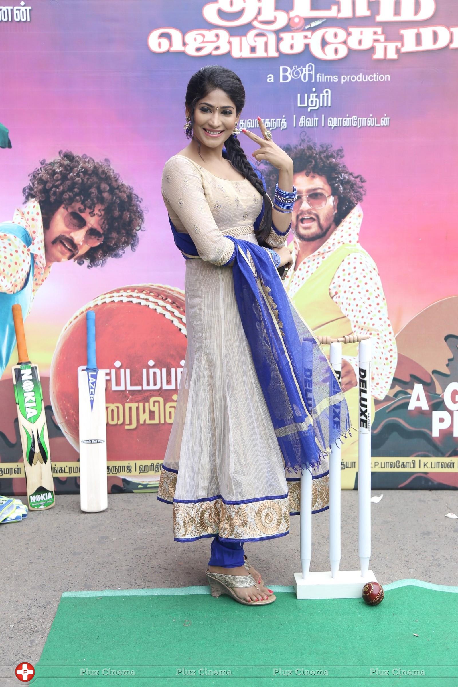 Vijayalakshmi - Aadama Jaichomada Movie Audio Launch Photos | Picture 813100