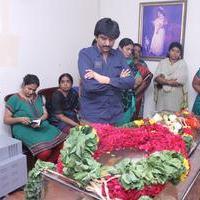 Celebs Pays Homage to Artist Manager Ajith Passed Photos