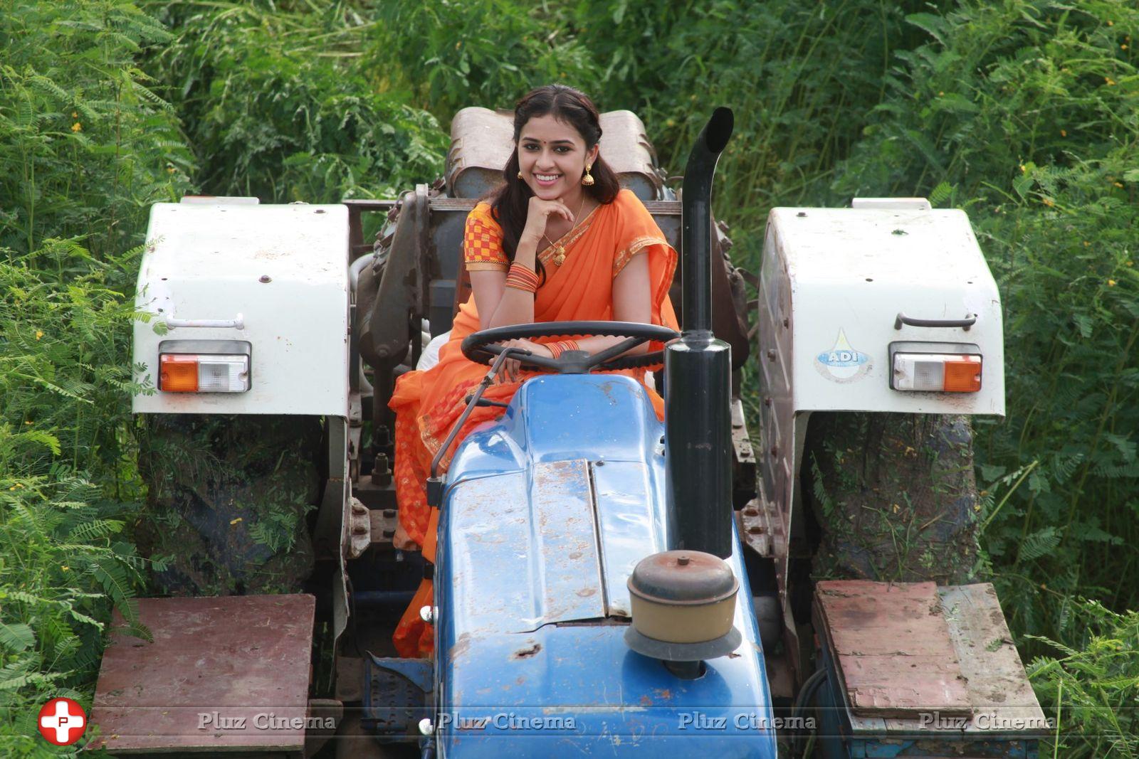 Sri Divya - Vellakkara Durai Movie Stills | Picture 833618