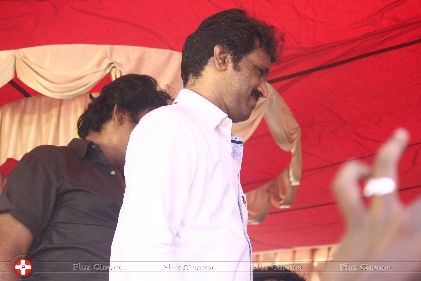 Cheran - Tamil Film Industry Hunger Strike Against Jayalalitha Judgment Photos | Picture 837648