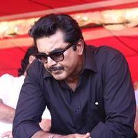 Sarath Kumar - Tamil Film Industry Hunger Strike Against Jayalalitha Judgment Photos | Picture 837666