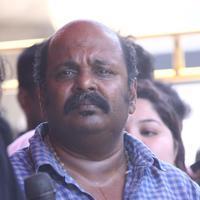 Singam Puli (Actors) - Tamil Film Industry Hunger Strike Against Jayalalitha Judgment Photos | Picture 837710