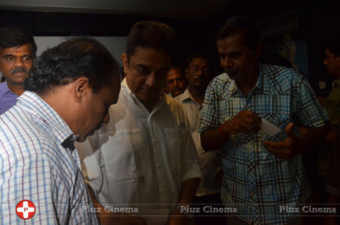 Celebrities Wishes Chevalier Kamal Haasan Stills | Picture 1398915