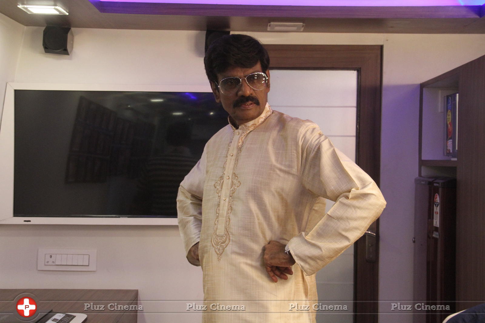 Enakku Veru Engum Kilaigal Kidaiyathu Movie New Gallery | Picture 1401902