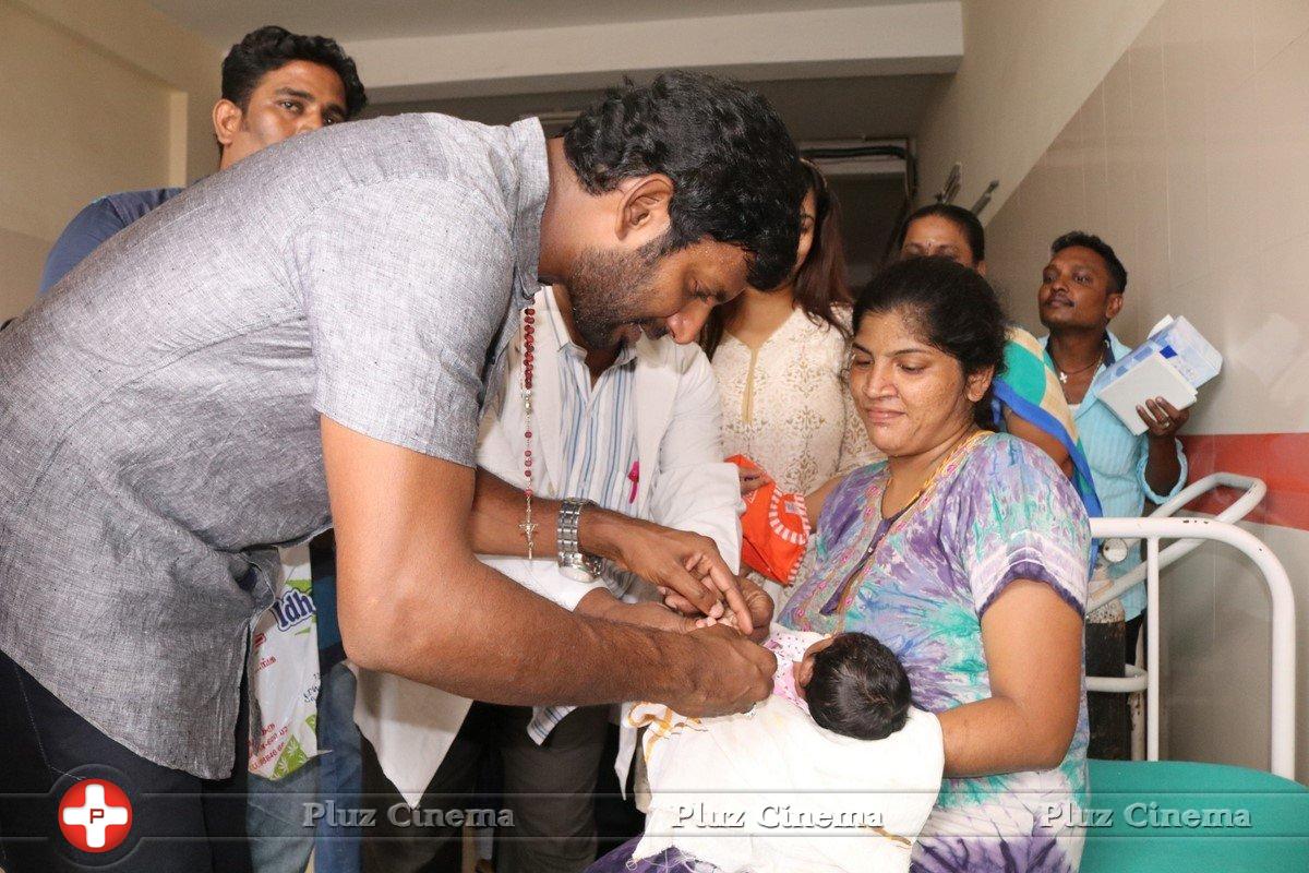 Vishal Birthday Celebration Photos | Picture 1403389