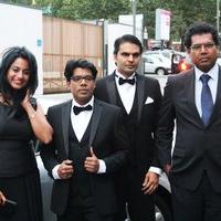 Red Carpet Preview Stills Of Valladesam Movie Team | Picture 1423889