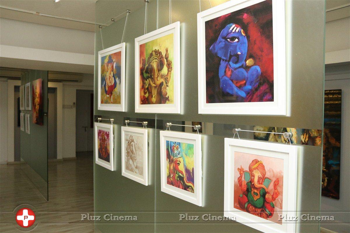 Gautami Visits Ganesh 365 Art Exhibition Stills | Picture 1409408