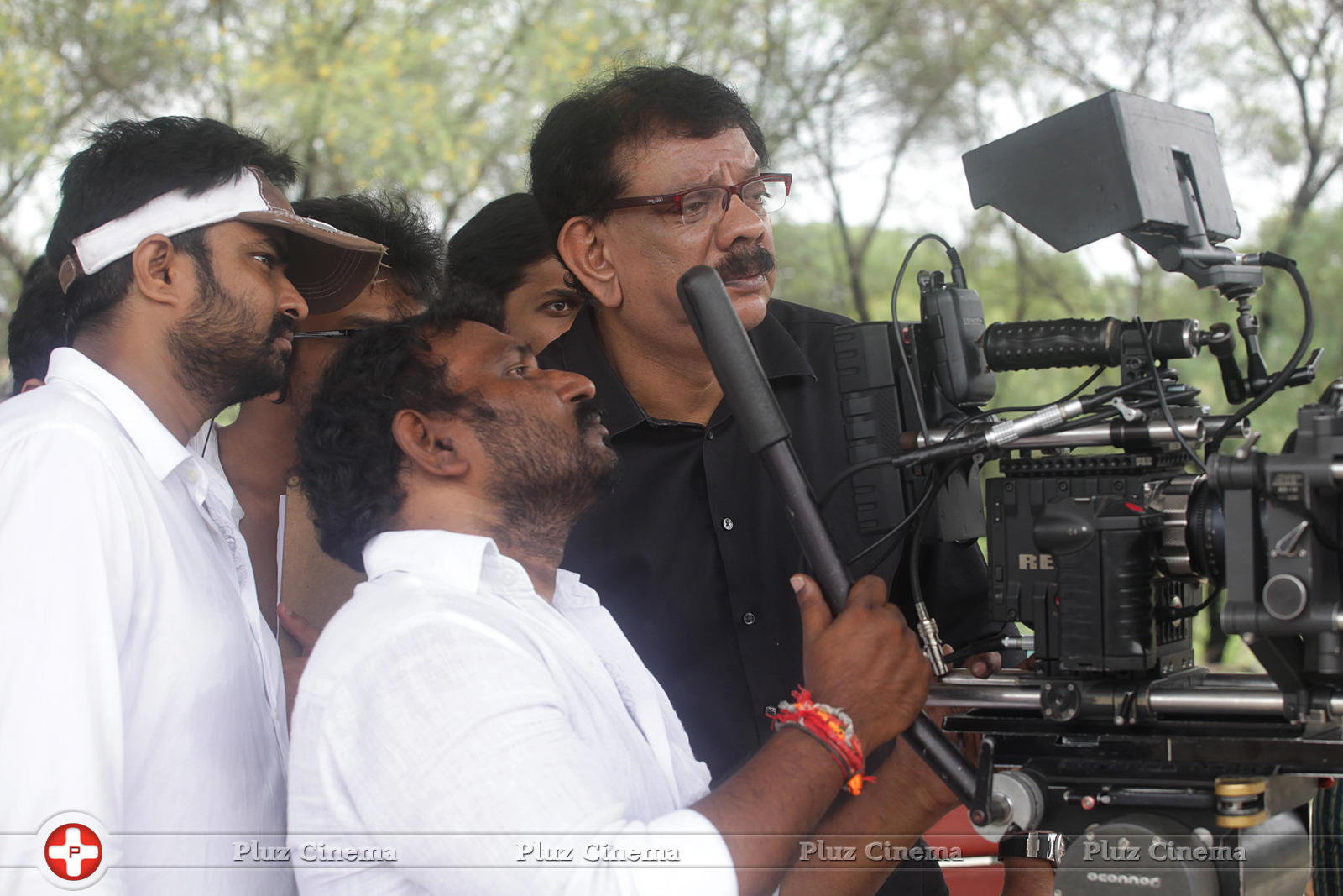 Sila Samayangalil Movie Working Photos | Picture 1420641