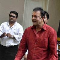 Sanjay Dutt reaches home after getting parole for 14 days photos | Picture 592803