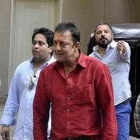Sanjay Dutt reaches home after getting parole for 14 days photos | Picture 592804
