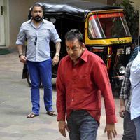 Sanjay Dutt reaches home after getting parole for 14 days photos | Picture 592805